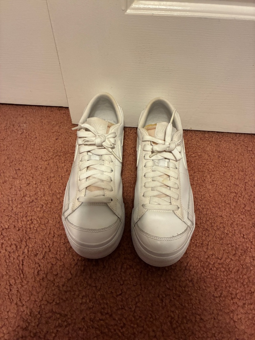 Nike WoMen’s White Sneakers